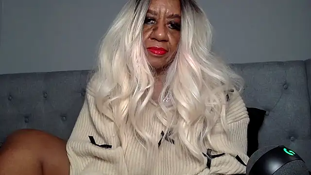 BreanaDivine online show from December 21, 4:14 pm