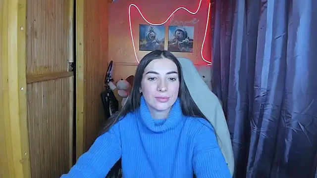 Snapshot of Fiery_Brunette_ chatting on February 13, 4:50 pm Fiery Brunette online show from February 13, 4:50 pm