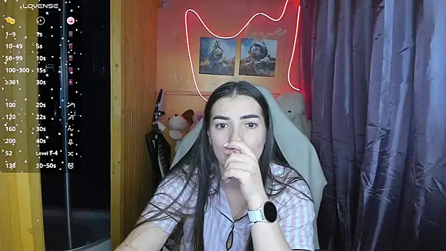 Snapshot of Fiery_Brunette_ chatting on February 28, 2:31 pm Fiery Brunette online show from February 28, 2:31 pm