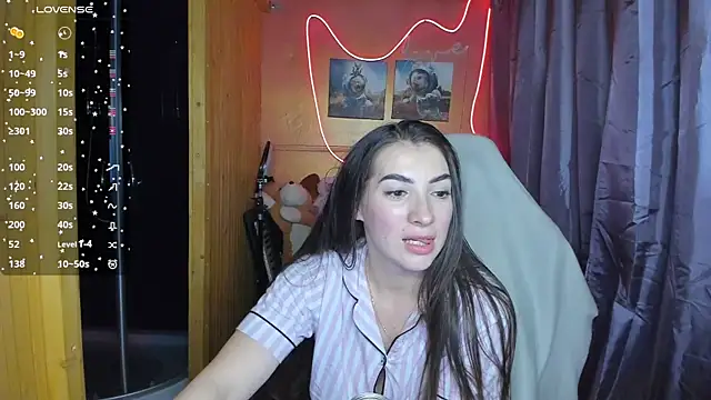 Snapshot of Fiery_Brunette_ chatting on March 3, 11:44 am Fiery Brunette online show from March 3, 11:44 am