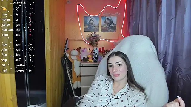 Snapshot of Fiery_Brunette_ chatting on March 12, 11:31 am Fiery Brunette online show from March 12, 11:31 am