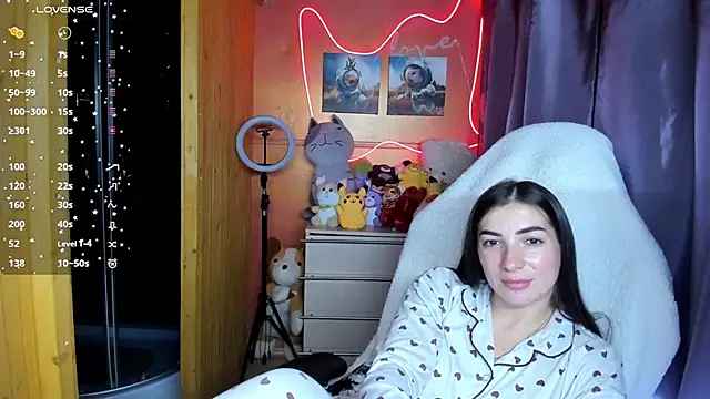 Snapshot of Fiery_Brunette_ chatting on September 30, 7:13 am Fiery Brunette online show from September 30, 7:13 am