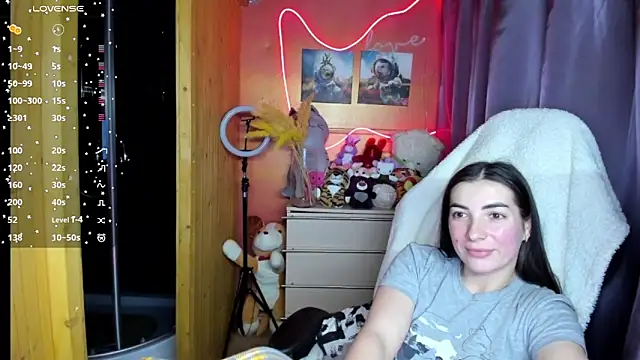 Snapshot of Fiery_Brunette_ chatting on January 15, 5:34 am Fiery Brunette online show from January 15, 5:34 am