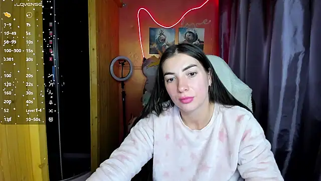 Snapshot of Fiery_Brunette_ chatting on March 1, 2:57 am Fiery Brunette online show from March 1, 2:57 am