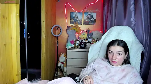 Snapshot of Fiery_Brunette_ chatting on March 2, 2:47 am Fiery Brunette online show from March 2, 2:47 am