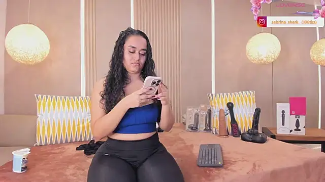 Snapshot of sabrina_shark_ chatting on May 8, 10:04 pm sabrina shark online show from May 8, 10:04 pm