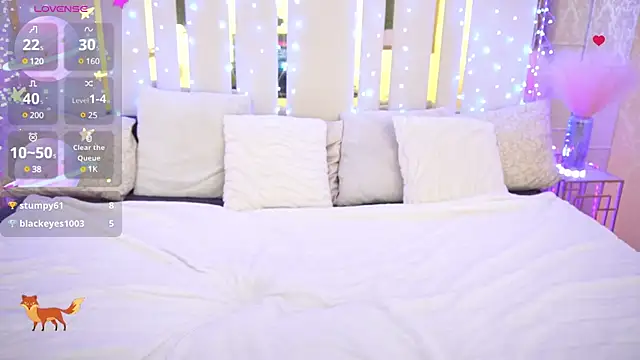 Marina Mur  online show from March 6, 11:31 pm