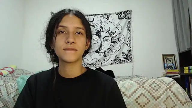 Snapshot of AlinaWoolf_ chatting on March 6, 4:30 am AlinaWoolf  online show from March 6, 4:30 am