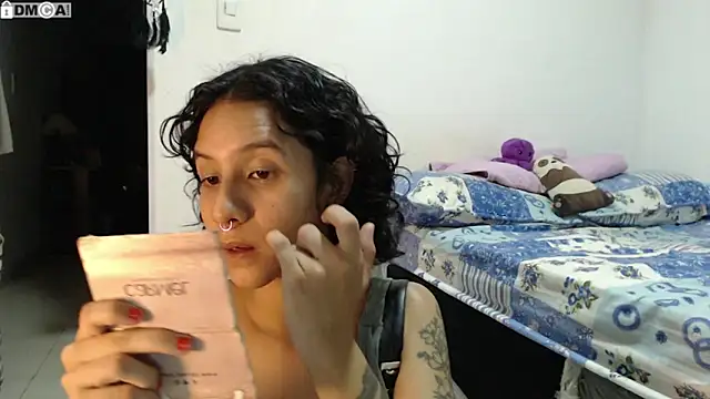 Snapshot of AlinaWoolf_ chatting on September 19, 11:38 pm AlinaWoolf  online show from September 19, 11:38 pm