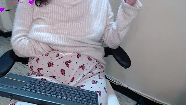 Snapshot of _samara chatting on November 8, 3:12 pm samara online show from November 8, 3:12 pm