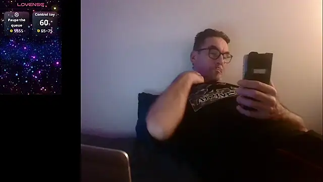 Snapshot of francky-libertin chatting on November 14, 9:13 pm francky-libertin online show from November 14, 9:13 pm