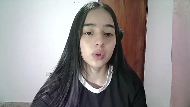 Snapshot of aineangeel chatting on September 14, 12:21 am aineangeel online show from September 14, 12:21 am