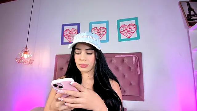 Snapshot of susan_zc chatting on January 4, 7:44 pm susan zc online show from January 4, 7:44 pm