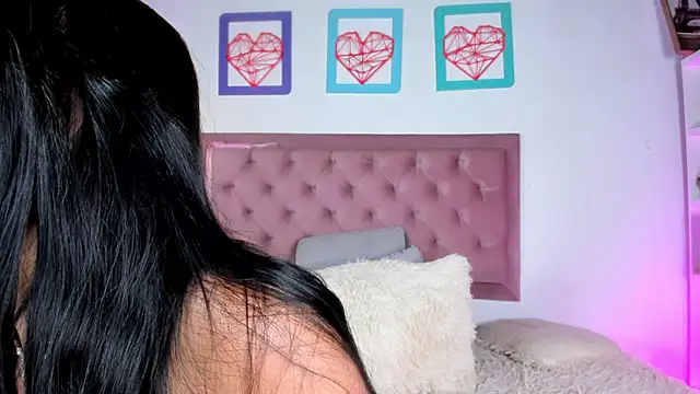 Snapshot of susan_zc chatting on March 12, 7:06 pm susan zc online show from March 12, 7:06 pm