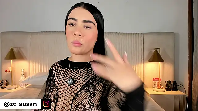 Snapshot of susan_zc chatting on February 28, 8:43 pm susan zc online show from February 28, 8:43 pm