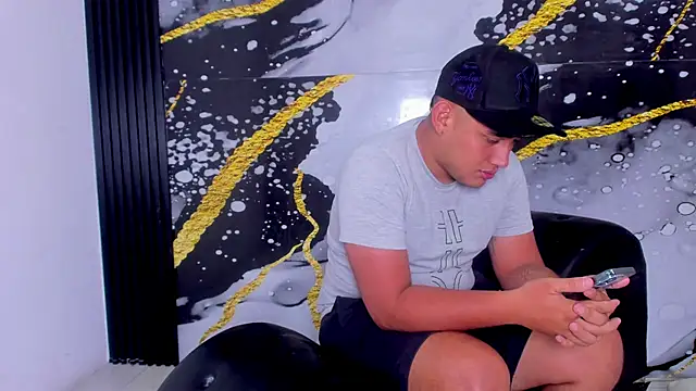 Snapshot of sweethot___ chatting on September 27, 1:38 pm sweethot online show from September 27, 1:38 pm