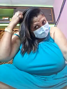 Snapshot of kunjan789 chatting on December 12, 11:07 am kunjan789 online show from December 12, 11:07 am