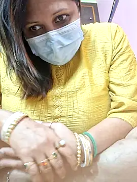 Snapshot of kunjan789 chatting on December 19, 1:28 am kunjan789 online show from December 19, 1:28 am