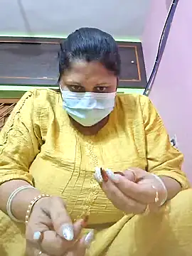 Snapshot of kunjan789 chatting on February 3, 3:42 am kunjan789 online show from February 3, 3:42 am