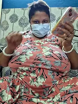 Snapshot of kunjan789 chatting on September 16, 2:45 am kunjan789 online show from September 16, 2:45 am