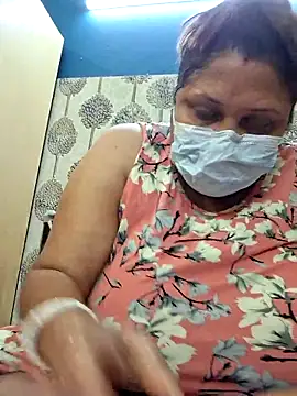 Snapshot of kunjan789 chatting on September 24, 2:26 am kunjan789 online show from September 24, 2:26 am