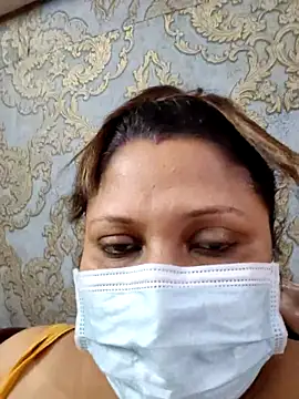 Snapshot of kunjan789 chatting on December 4, 6:05 pm kunjan789 online show from December 4, 6:05 pm