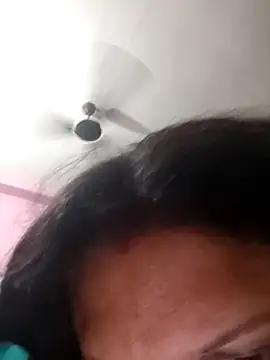 Snapshot of kunjan789 chatting on March 15, 5:46 am kunjan789 online show from March 15, 5:46 am
