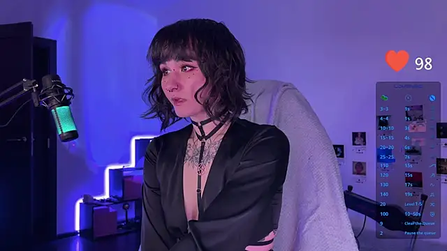 Snapshot of deadlysweet chatting on December 31, 11:17 pm deadlysweet online show from December 31, 11:17 pm