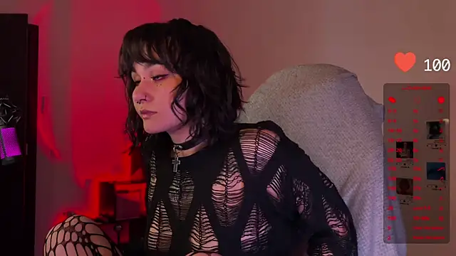 Snapshot of deadlysweet chatting on January 11, 10:51 pm deadlysweet online show from January 11, 10:51 pm