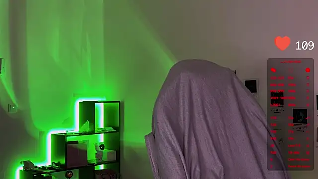 Snapshot of deadlysweet chatting on January 17, 10:34 pm deadlysweet online show from January 17, 10:34 pm