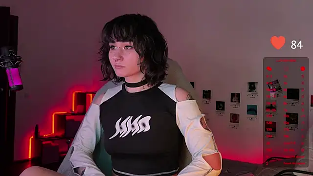 Snapshot of deadlysweet chatting on March 10, 10:34 pm deadlysweet online show from March 10, 10:34 pm