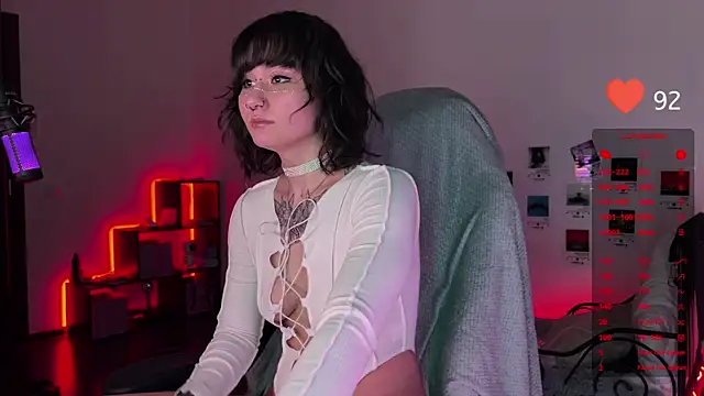 Snapshot of deadlysweet chatting on March 15, 12:36 am deadlysweet online show from March 15, 12:36 am