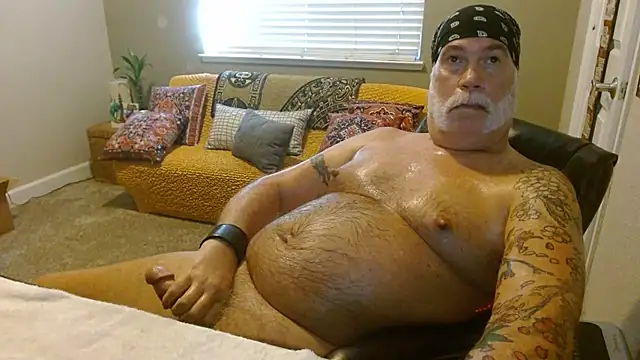 Snapshot of musclebearnips chatting on October 21, 6:08 pm musclebearnips online show from October 21, 6:08 pm