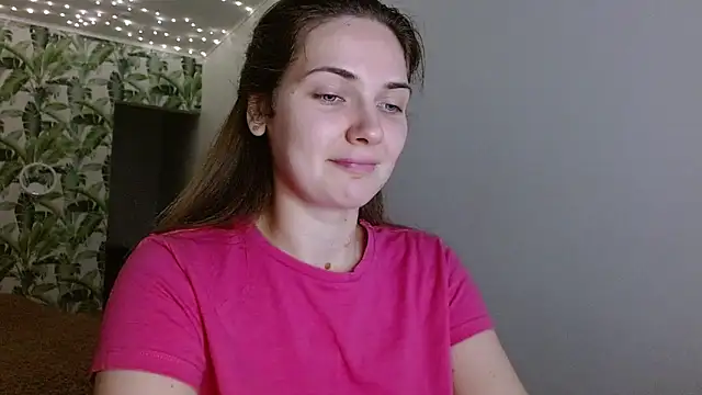 Snapshot of Olivia_shine chatting on January 11, 5:31 am Olivia shine online show from January 11, 5:31 am
