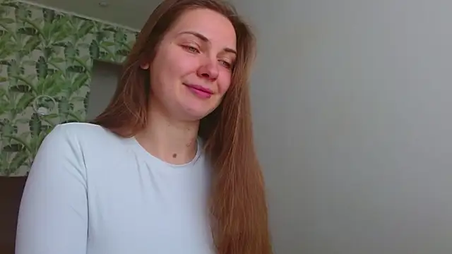Snapshot of Olivia_shine chatting on April 21, 4:19 am Olivia shine online show from April 21, 4:19 am
