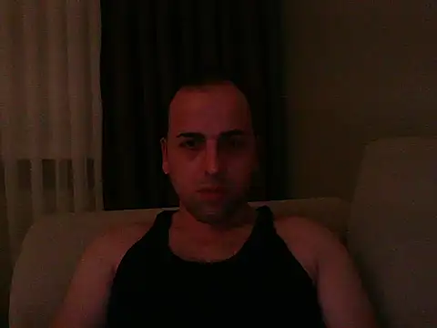 Snapshot of Yldrmm_9553 chatting on June 5, 9:42 pm Yldrmm 9553 online show from June 5, 9:42 pm