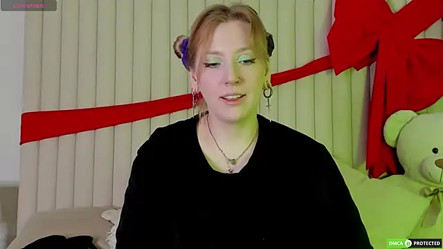 Snapshot of RachelCart chatting on April 20, 3:20 am RachelCart online show from April 20, 3:20 am