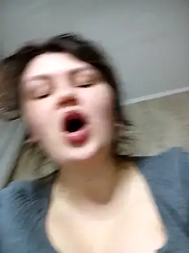 BlackCurly online show from March 9, 9:25 pm