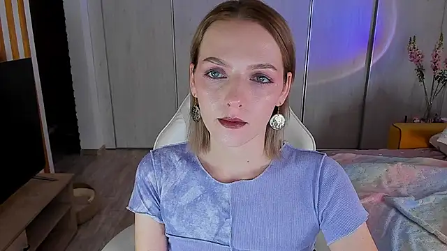 Snapshot of ice_pixie chatting on March 10, 4:03 pm ice pixie online show from March 10, 4:03 pm