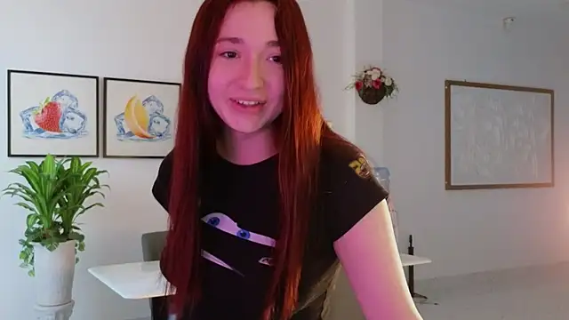 Snapshot of YasmineWest chatting on July 26, 1:25 am YasmineWest online show from July 26, 1:25 am
