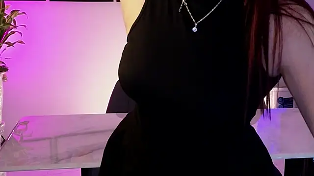 Snapshot of YasmineWest chatting on July 26, 3:19 pm YasmineWest online show from July 26, 3:19 pm