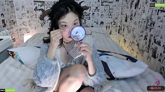 Snapshot of Minami_686 chatting on May 13, 8:27 pm Minami 686 online show from May 13, 8:27 pm