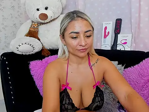 milf bigass  online show from November 25, 12:16 pm