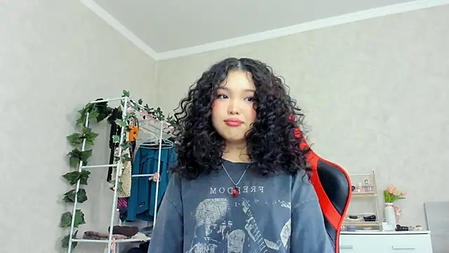 Snapshot of wastforu chatting on December 9, 8:11 am wastforu online show from December 9, 8:11 am