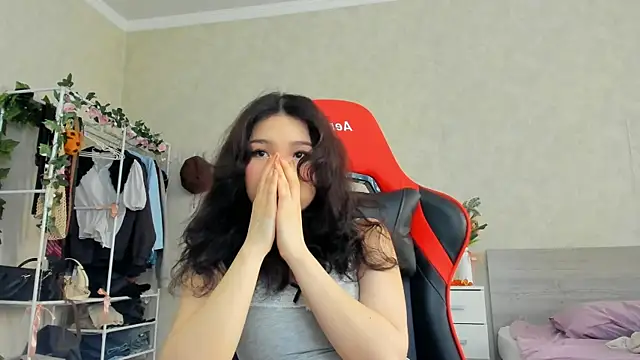 Snapshot of wastforu chatting on February 24, 7:55 am wastforu online show from February 24, 7:55 am