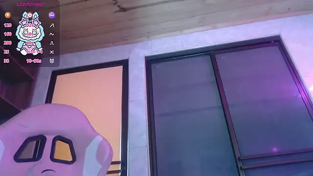 Snapshot of Sally23_ chatting on April 29, 5:41 pm Sally23 online show from April 29, 5:41 pm