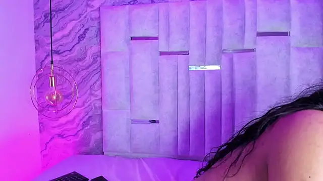 Snapshot of AleexxaWilliams chatting on February 10, 7:17 pm AleexxaWilliams online show from February 10, 7:17 pm