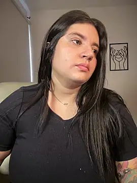 Snapshot of horny_roomiess chatting on February 16, 9:55 pm horny roomiess online show from February 16, 9:55 pm