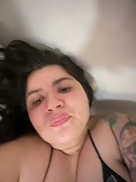 Snapshot of horny_roomiess chatting on February 21, 2:01 am horny roomiess online show from February 21, 2:01 am