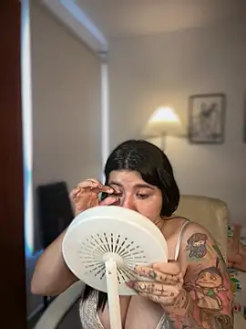 Snapshot of horny_roomiess chatting on February 26, 1:10 pm horny roomiess online show from February 26, 1:10 pm